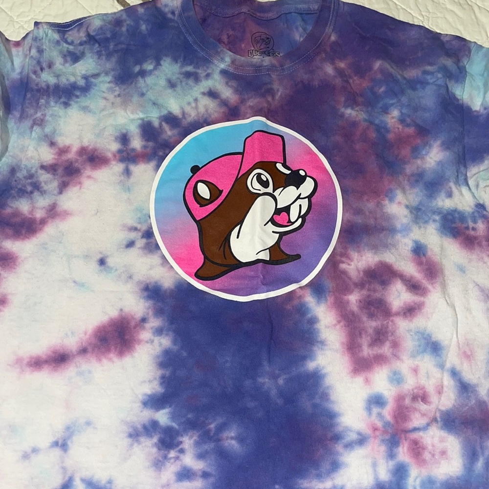 NEW BUCEE’S TEE, tie die, size L
